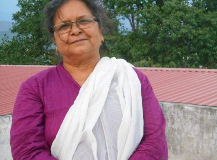 Ex CM त्रिवेंद्र सिंह रावत को लताड़ने वालीं दबंग शिक्षिका ने राजनीति में रखा कदम, जानिए क्या कुछ कहा ।