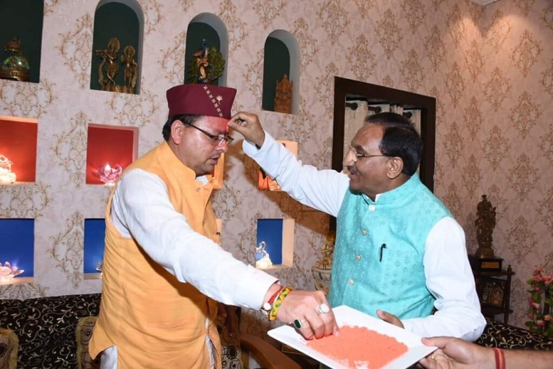 कार्यवाहक CM धामी ने प्रदेशवासियों को दी होली की बधाई व् शुभकामनाए। कार्यवाहक CM धामी ने प्रदेशवासियों को दी होली की बधाई व् शुभकामनाए।
