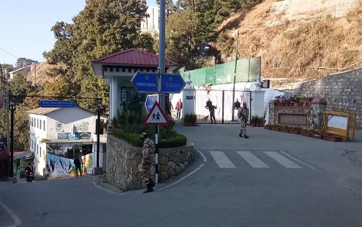 लाल बहादुर शास्त्री राष्ट्रीय प्रशासनिक अकादमी के 84 ट्रेनी आईएएस अधिकारी और कर्मचारी मिले करोना पॉजिटिव । लाल बहादुर शास्त्री राष्ट्रीय प्रशासनिक अकादमी के 84 ट्रेनी आईएएस अधिकारी और कर्मचारी मिले करोना पॉजिटिव ।