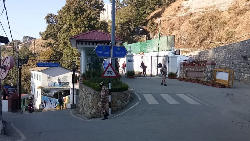 लाल बहादुर शास्त्री राष्ट्रीय प्रशासनिक अकादमी के 84 ट्रेनी आईएएस अधिकारी और कर्मचारी मिले करोना पॉजिटिव । लाल बहादुर शास्त्री राष्ट्रीय प्रशासनिक अकादमी के 84 ट्रेनी आईएएस अधिकारी और कर्मचारी मिले करोना पॉजिटिव ।
