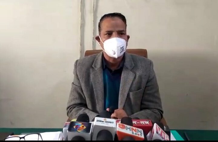 मसूरी एसडीएम नरेश दुर्गापाल ने दिए 15 दिनों में सड़क दुरुस्त करने के निर्देश ! मसूरी एसडीएम नरेश दुर्गापाल ने दिए 15 दिनों में सड़क दुरुस्त करने के निर्देश !