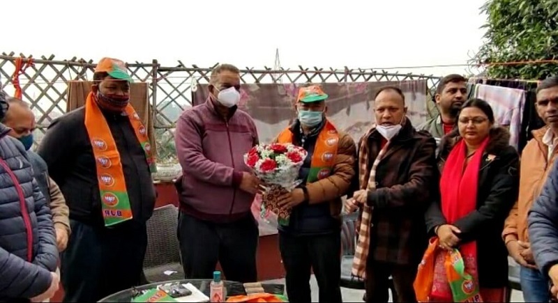 मसूरी विधानसभा से भाजपा प्रत्याशी गणेश जोशी के समर्थन में विलासपुर कांडली के प्रधान ने थामा भाजपा का दामन ! मसूरी विधानसभा से भाजपा प्रत्याशी गणेश जोशी के समर्थन में विलासपुर कांडली के प्रधान ने थामा भाजपा का दामन !