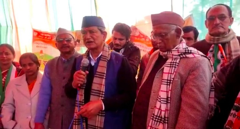 लालकुआं विधानसभा सीट पर हरीश रावत का जनसंपर्क ।
