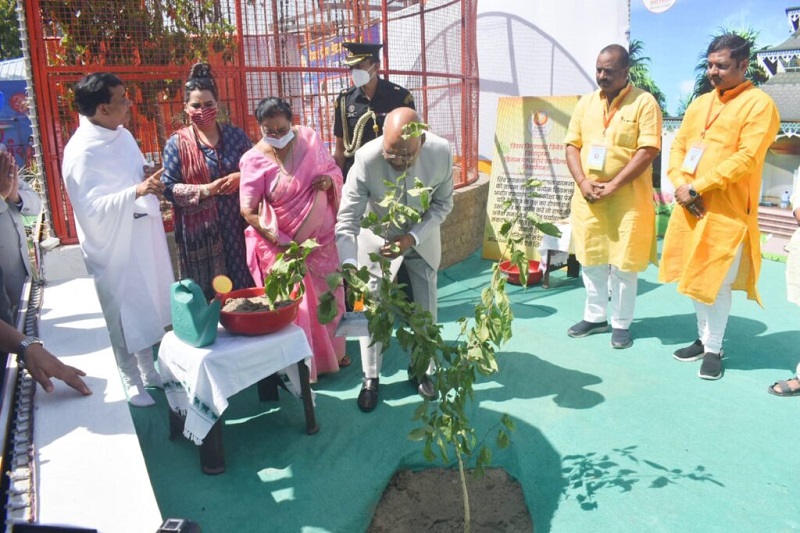 राष्ट्रपति पहुंचें हरीद्वार,दिव्य प्रेम सेवा मिशन के रजत जयंती समारोह को किया सम्बोधित ।