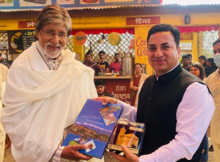 उत्तराखंड फ़िल्म विकास परिषद के नोडल अधिकारी के एस चौहान ने बॉलीवुड अभिनेता अमिताभ बच्चन से की मुलाकात ।