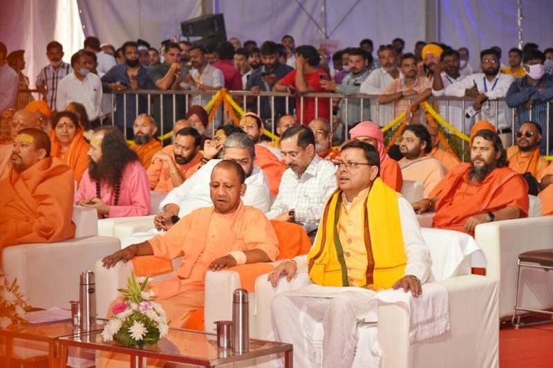 CM योगी आदित्यनाथ के नेतृत्व हुआ अलकनंदा पर्यटक आवास गृह का हस्तांतरण, UP काल से चल रहा था विवाद, CM धामी की बड़ी उपलब्धि ।