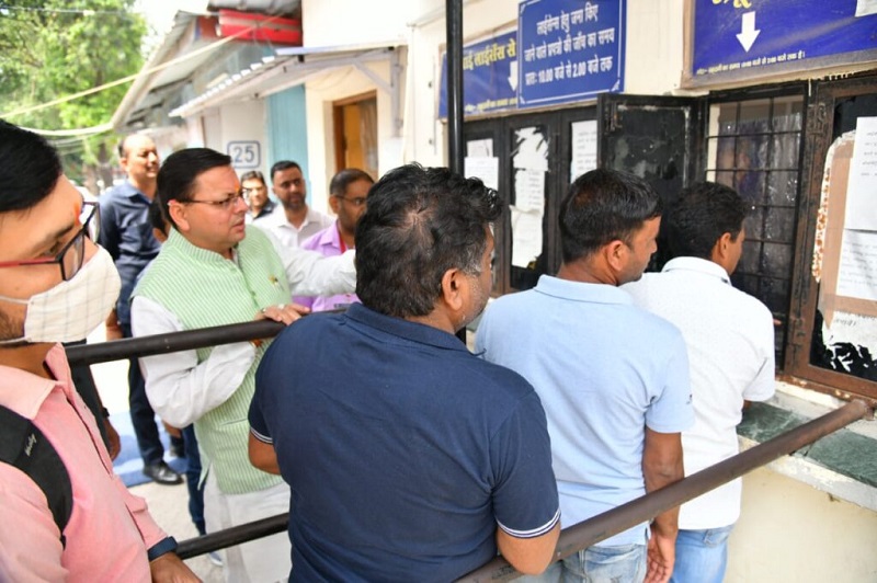 RTO कार्यालय पर CM धामी का छापा, आरटीओ हुए निलंबित।