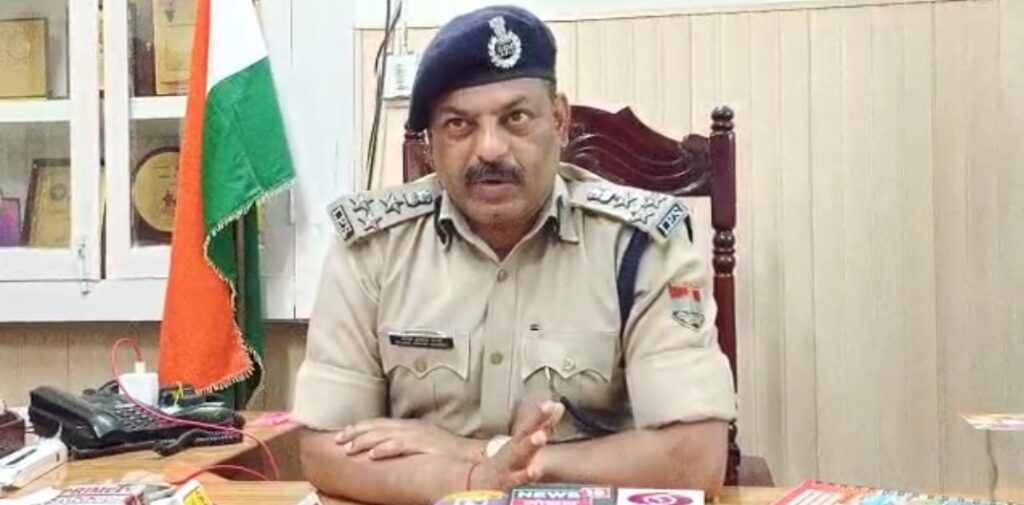 डीआईजी कुमाऊँ नीलेश आनंद भरणे ने भारी बारिश के चलते प्रशासन को दिए दिशा निर्देश ।