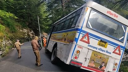 बिग ब्रेकिंग: टला बड़ा हादसा, गंगोत्री से उत्तरकाशी आ रही रोडवेज बस में बाल बाल बची यात्रियों की जान | NIU