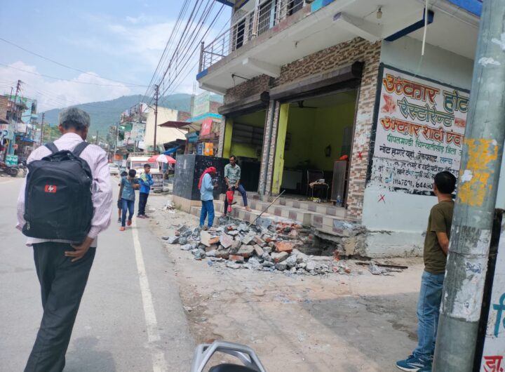 चिन्यालीसौड़ में रूके पड़े नेशनल हाईवे के निर्माण कार्य को गति देने के लिए जिला प्रशासन एक्शन मोड़ पर । NIU