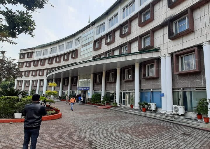 Big Breaking: अब सचिवालय से हुई फाइल गायब, सेक्शन ऑफिसर की तहरीर पर नगर कोतवाली में हुआ मुकदमा दर्ज । NIU