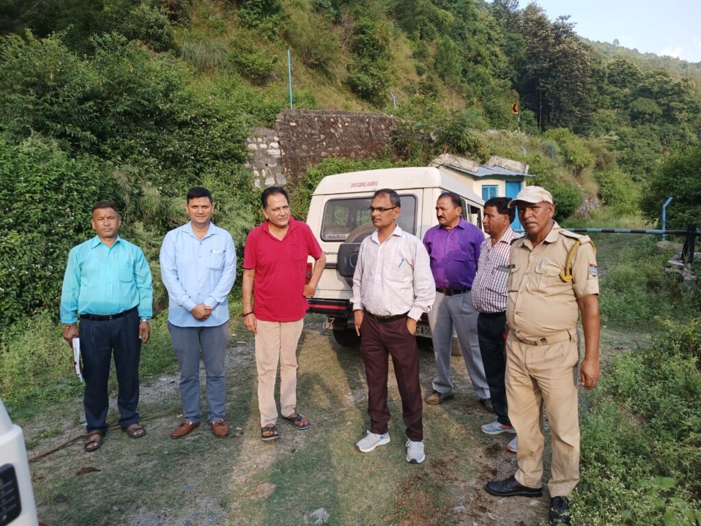 राष्ट्रीय हिंदू संघ एवं जिला प्रशासन द्वारा गौशाला निर्माण हेतु चिन्हित जगह का किया गया सर्वेक्षण। NIU