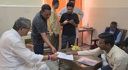 पूर्व सीएम हरीश रावत को हॉस्पिटल में भी नहीं आराम, अस्पताल में ही CBI ने वाइस सैंपल के लिए दिया नोटिस, CM धामी ने भी मुलाकात कर जाना हालचाल। NIU