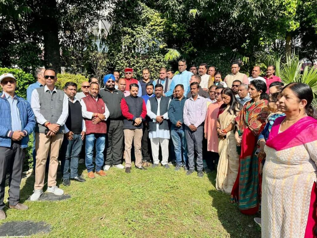 बीजेपी महानगर अध्यक्ष के नेतृत्व में किया गया लोह पुरुष सरदार बल्लभ भाई पटेल को नमन, बीजेपी प्रदेश अध्यक्ष भी कार्यक्रम में हुए शामिल । NIU बीजेपी महानगर अध्यक्ष के नेतृत्व में किया गया लोह पुरुष सरदार बल्लभ भाई पटेल को नमन, बीजेपी प्रदेश अध्यक्ष भी कार्यक्रम में हुए शामिल । NIU