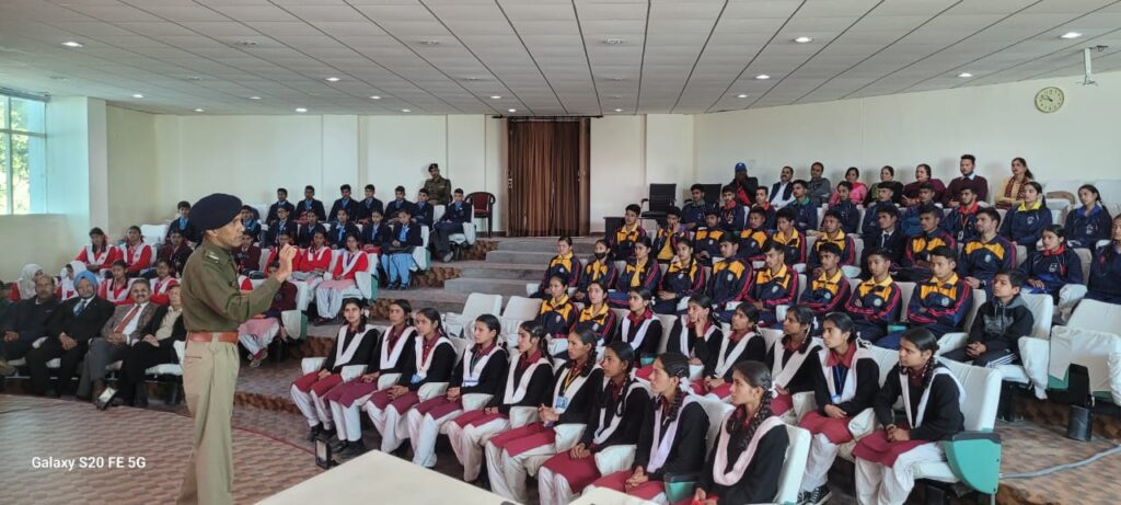 रोटरी यूथ लीडरशिप अवार्ड्स (RYLA) में बच्चों ने बढ़-चढ़कर लिया प्रतिभाग, साहसिक खेलों में कई स्कूल के छात्र-छात्राओं ने दिखाया दमखम । NIU रोटरी यूथ लीडरशिप अवार्ड्स (RYLA) में बच्चों ने बढ़-चढ़कर लिया प्रतिभाग, साहसिक खेलों में कई स्कूल के छात्र-छात्राओं ने दिखाया दमखम । NIU