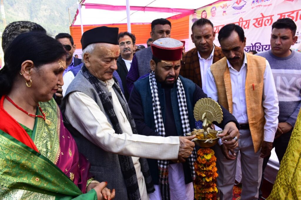 राज्य स्थापना दिवस के अवसर पर उत्तरकाशी में न्याय पंचायत स्तरीय खेल प्रतियोगिता का हुआ शुभारंभ। NIU