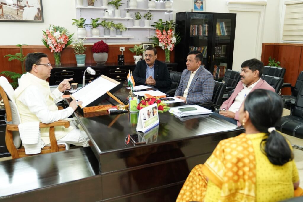 सिलक्यारा टनल में फंसे श्रमिकों पर CM धामी ने गढ़वाल कमिश्नर को दिए ये निर्देश। NIU सिलक्यारा टनल में फंसे श्रमिकों पर CM धामी ने गढ़वाल कमिश्नर को दिए ये निर्देश। NIU