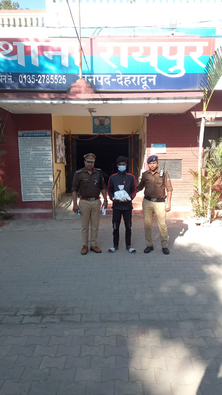 अलग-अलग थाना क्षेत्रों में हुई चोरी की घटनाओं को दून पुलिस ने किया खुलासा। NIU अलग-अलग थाना क्षेत्रों में हुई चोरी की घटनाओं को दून पुलिस ने किया खुलासा। NIU