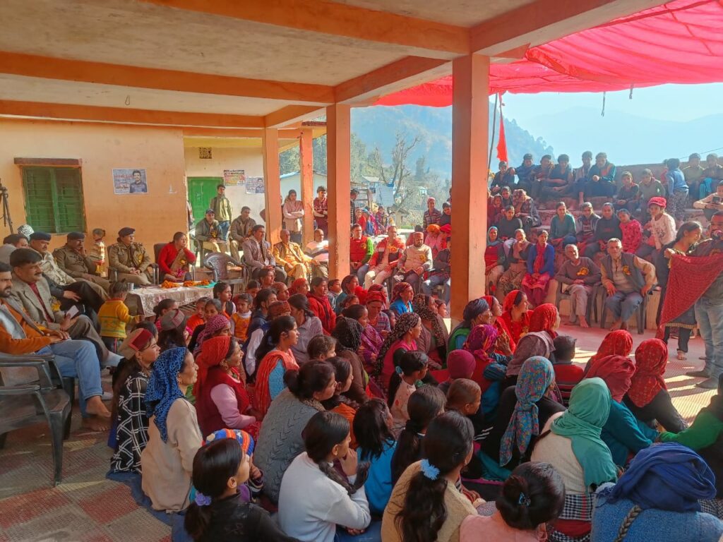 उत्तरकाशी के करौली गांव में राष्ट्रीय युवा दिवस कार्यक्रम का आयोजन। NIU उत्तरकाशी के करौली गांव में राष्ट्रीय युवा दिवस कार्यक्रम का आयोजन। NIU