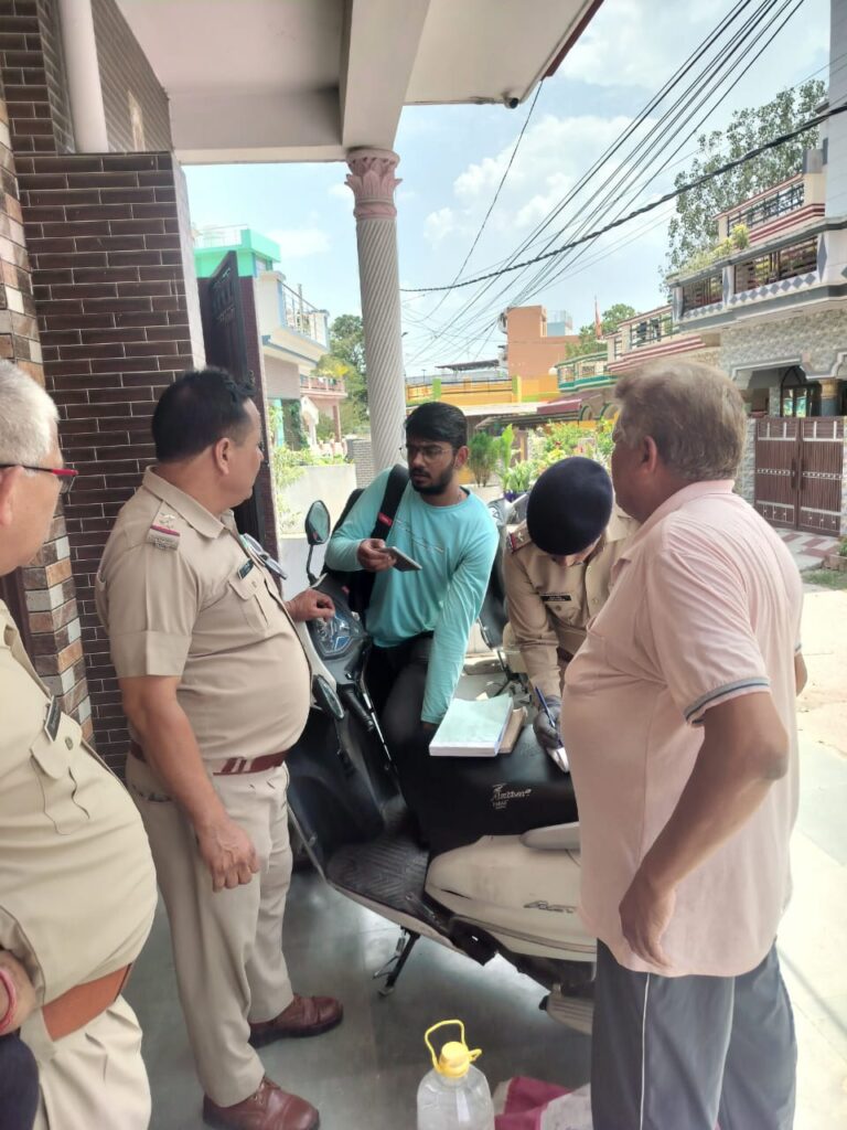 रायपुर गोलीकांड से पुलिस हुई सक्रिय, किरायेदारों का सत्यापन न कराने पर मकान मालिकों के चार लाख बीस हजार रू के किए चालान l NIU
