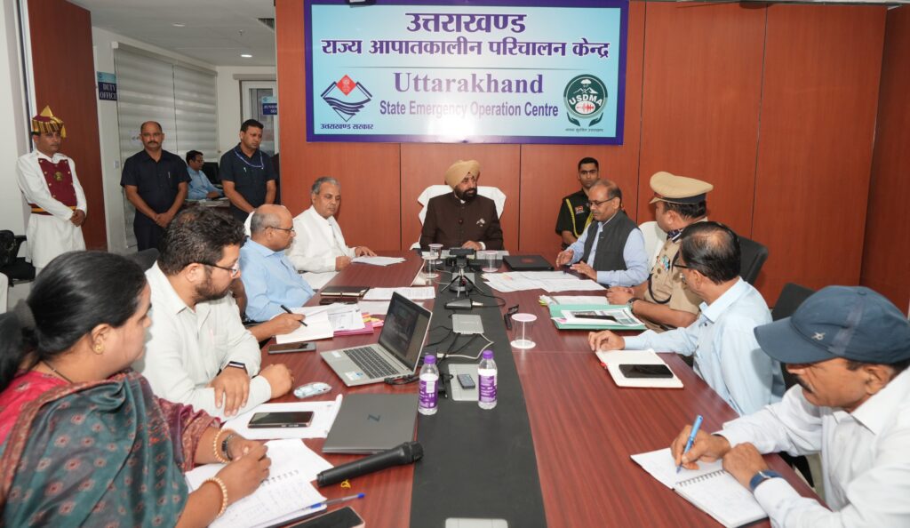 राज्यपाल लेफ्टिनेंट जनरल गुरमीत सिंह पहुँचे नवनिर्मित उत्तराखंड आपदा प्रबंधन प्राधिकरण, वर्चुअल बैठक में जिलाधिकारियों से ली हलातों की जानकारी l NIU राज्यपाल लेफ्टिनेंट जनरल गुरमीत सिंह पहुँचे नवनिर्मित उत्तराखंड आपदा प्रबंधन प्राधिकरण, वर्चुअल बैठक में जिलाधिकारियों से ली हलातों की जानकारी l NIU