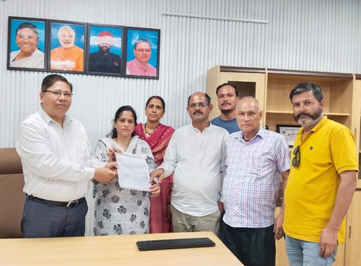 राष्ट्रवादी रीजनल पार्टी (RRP) ने की मेडिकल कॉलेजों में सीटें बढ़ाने की मांग, चिकित्सा शिक्षा निदेशक को सौंपा माँगपत्र l NIU
