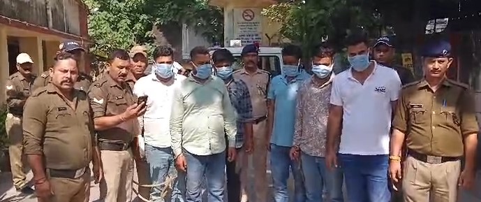 यहाँ क्षेत्र की बिगड़ती कानूनी व्यवस्था को लेकर काग्रेस ने उठाए सवाल, सरकार और पुलिस प्रशासन पर लगाया आरोपियों को संरक्षण देने का आरोप। NIU