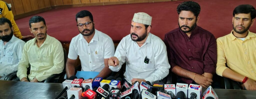 बॉबी पंवार ने सरकार को चेताया, अभी तो सिर्फ ट्रेलर था, नए खुलासों से UPCL प्रबंधन के छूटे पसीने, पढ़ें पूरी खबर । NIU बॉबी पंवार ने सरकार को चेताया, अभी तो सिर्फ ट्रेलर था, नए खुलासों से UPCL प्रबंधन के छूटे पसीने, पढ़ें पूरी खबर । NIU