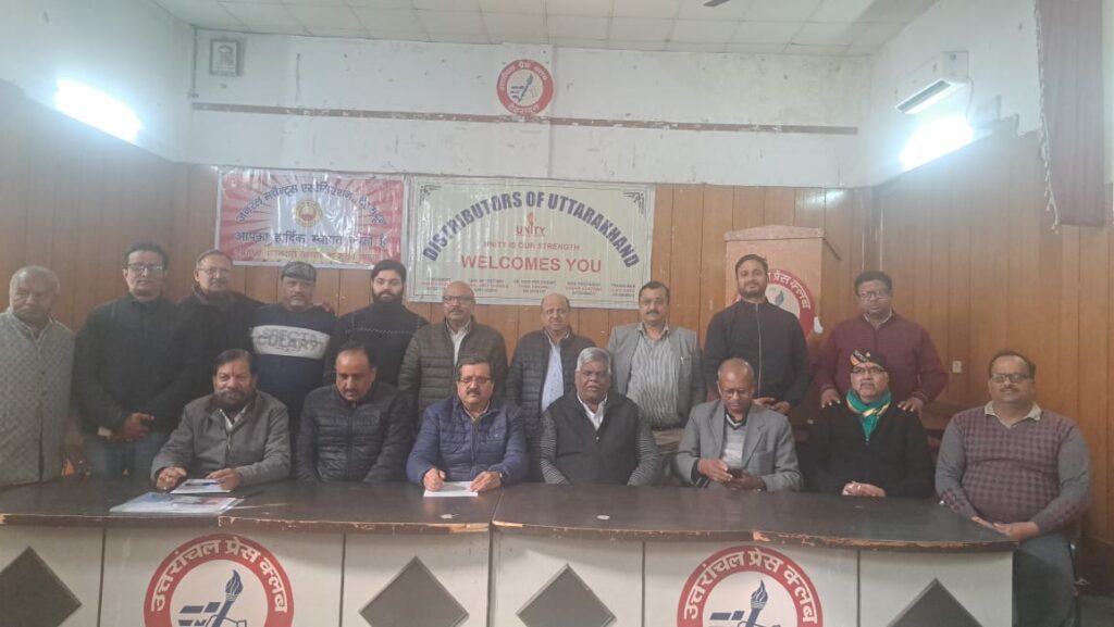 चुनाव के दिन शहर भर में घूमती रही ब्लैंकेट लैपटॉप आदि ई-कॉमर्स प्लेटफॉर्म्स की गाड़ियां, व्यापारियों ने जताया विरोध l NIU