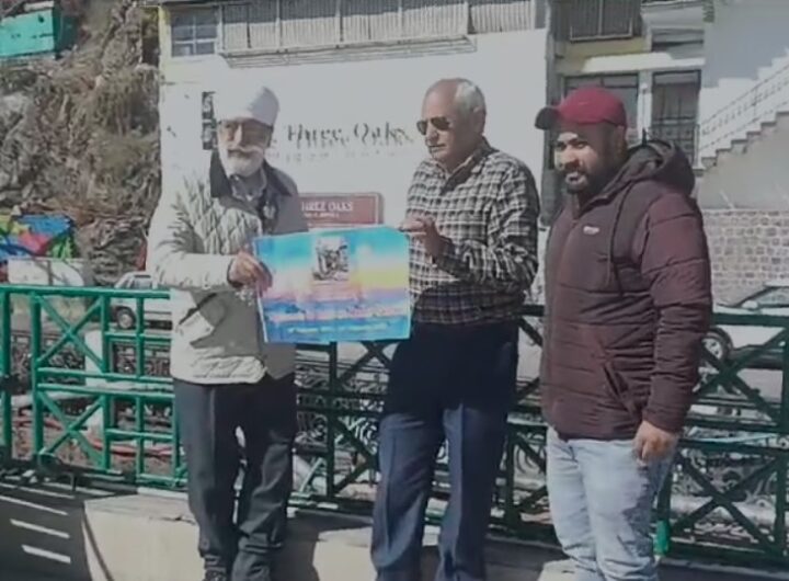 मसूरी में 75 साल के राष्ट्रीय स्केटर्स ने अपनी मसूरी से दिल्ली की यात्रा को किया याद, गोपाल भारद्वाज ओर सिंगाडा सिंह ने 1975 में अपने तीन दोस्तों के साथ स्टेटस के माध्यम से की दी 320 किलोमीटर की यात्रा