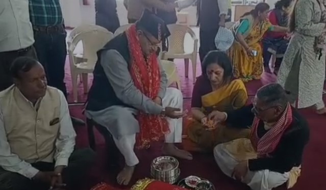 मसूरी में कैबिनेट मंत्री गणेश जोशी ने अष्टमी के दिन की 51 कन्याओं की पूजा