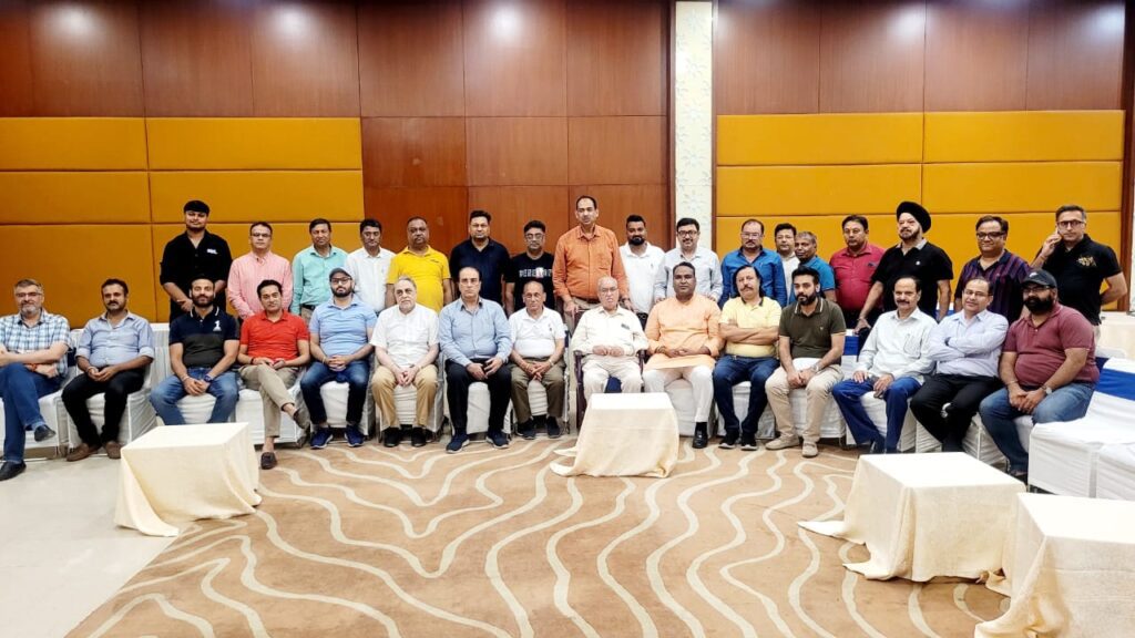 होटल व्यापारियों की दो टूक, नगर निगम का लाइसेंस राज बिल्कुल भी स्वीकार्य नहीं । NIU होटल व्यापारियों की दो टूक, नगर निगम का लाइसेंस राज बिल्कुल भी स्वीकार्य नहीं । NIU