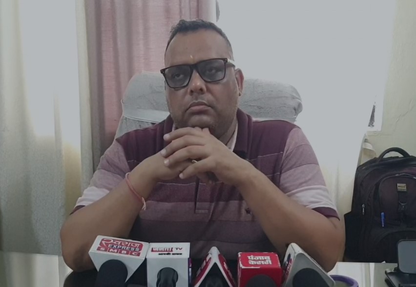 लाखों का बिल उपभोक्ता परेशान लाखों का बिल उपभोक्ता परेशान