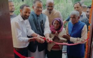 मसूरी के चमासारी खेतवाला गांव में बहुउद्देशीय भवन का लोकार्पण