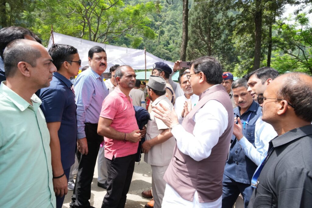धराली: क्षतिग्रस्त मकानों के लिए तत्काल 5 लाख की मदद, पुनर्वास और आजीविका सुदृढ़ीकरण हेतु एक सफ्ताह में कमेटी देगी रिपोर्ट। NIU धराली: क्षतिग्रस्त मकानों के लिए तत्काल 5 लाख की मदद, पुनर्वास और आजीविका सुदृढ़ीकरण हेतु एक सफ्ताह में कमेटी देगी रिपोर्ट। NIU