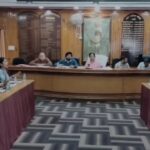 मसूरी पालिका की बैठक में विकास की मुहर, लेकिन सभासद जसबीर कौर और गीता कुमाई के हंगामे और आरोप ने बदला माहौल