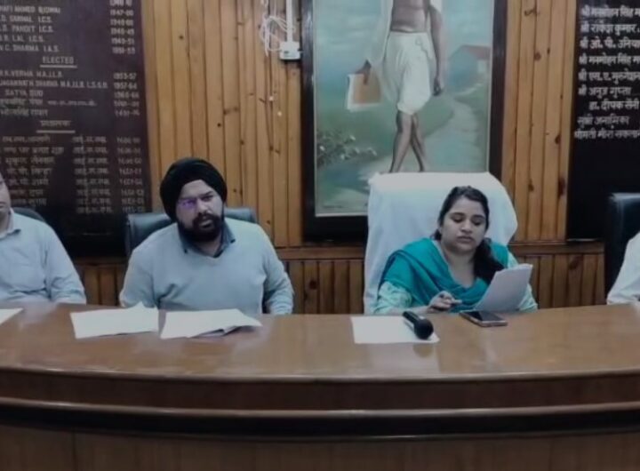 मसूरी में स्ट्रीट वेंडरों को मिलेगी नई पहचान, टाउन वेंडिंग समिति का गठन । NIU