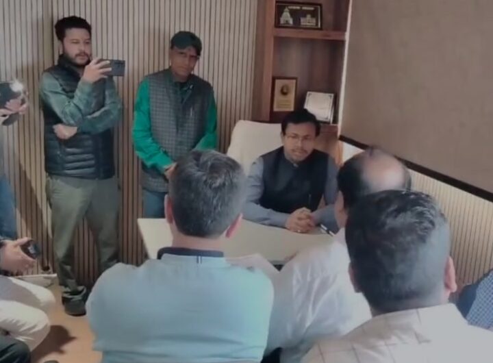 मसूरी में आपदा के बाद पर्यटन और व्यापार पर दोहरी मार, होटल-व्यापारी संघों ने सरकार से राहत की लगाई गुहार