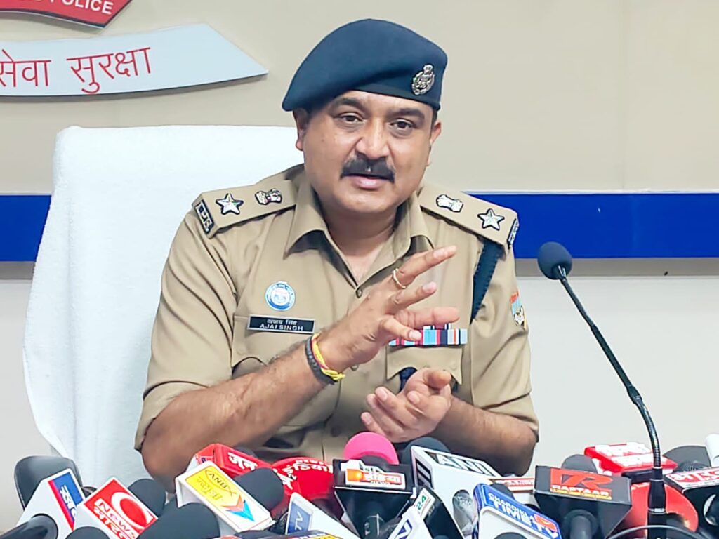 दून कप्तान अजय सिंह की अद्धितीय नेतृत्व क्षमता व अचूक रणनीति, सुरक्षा/ यातायात व्यवस्था हेतु बनाई गई अचूक रणनीति का धरातल पर दिखा असर । NIU