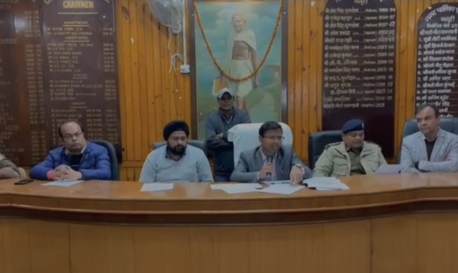 मसूरी में टीवीसी की तीसरी बैठक: माल रोड पूरी तरह वेंडर-फ्री, 5 नए वेंडिंग जोन तय; पटरी व्यापारी नाराज़