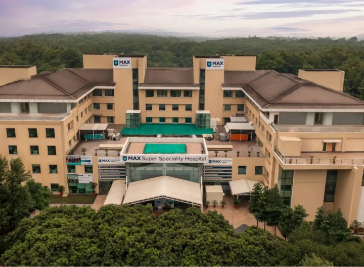 डायबिटिक रेटिनोपैथी से होने वाले विज़न लॉस को रोकने के लिए शुरुआती पहचान ज़रूरी: डॉ. बीएम विनोद कुमार और डॉ. सोनल बंगवाल । NIU