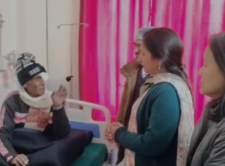 मसूरी उप जिला चिकित्सालय में शुरू हुई नेत्र ऑपरेशन सुविधा, मोतियाबिंद का पहला सफल ऑपरेशन मसूरी उप जिला चिकित्सालय में शुरू हुई नेत्र ऑपरेशन सुविधा, मोतियाबिंद का पहला सफल ऑपरेशन