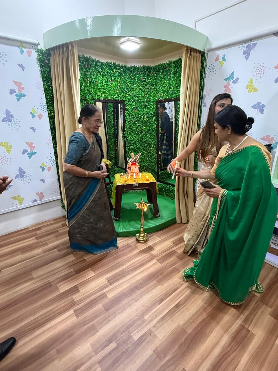 लिटिल मिलेनियम देहरादून में भव्य कार्निवल, मुख्य अतिथि कैंट विधायक श्रीमती सविता कपूर रहीं। NIU