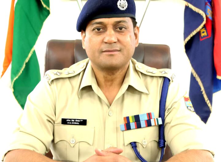 देहरादून: 14 पब, बार, होटल स्वामियों द्वारा अपने प्रतिष्ठान के एन्ट्री व आउटर प्वांइटों पर लगे सीसीटीवी कैमरों का एक्सेस दून पुलिस को किया सुपुर्द, अब निगरानी रहेगी सख्त। NIU