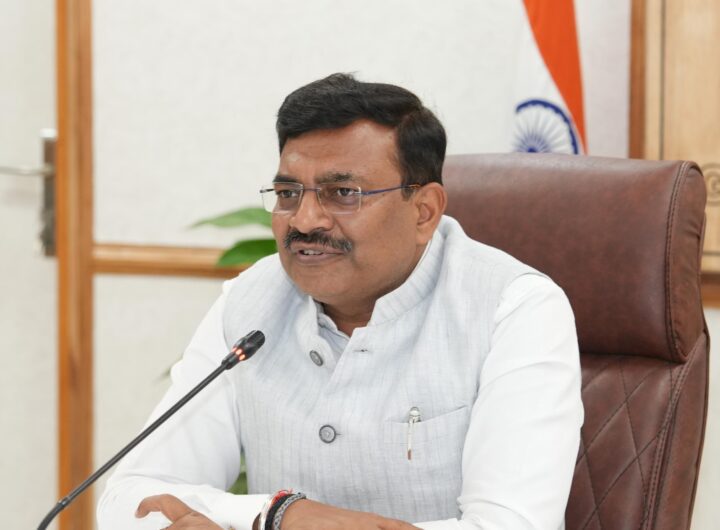 चारधाम यात्रा को देखते हुए कमर्शियल गैस सप्लाई सुनिश्चित करने के निर्देश, घरेलू गैस सिलेण्डरों का बैकलाॅग समाप्त करें कंपनियांः मुख्य सचिव। NIU