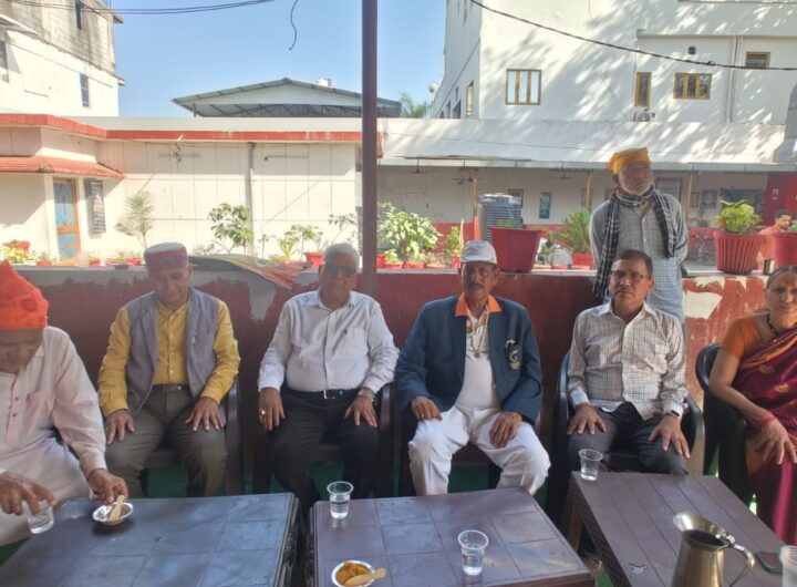 देहरादून: सेवानिवृत्त सरकारी कर्मचारी ने समर्पित किया जीवन मानवसेवा को, 30 वर्षों से असहायों की कर रहे हैं सेवा । NIU