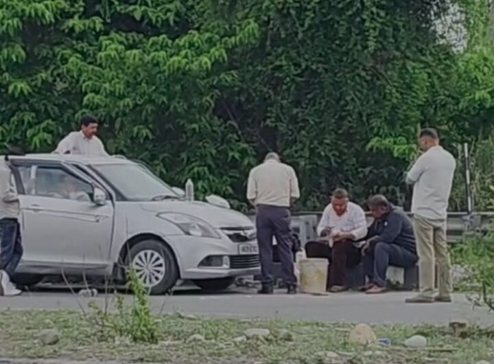 डोईवाला उपखंड शिक्षा अधिकारी एक लाख की रिश्वत लेते रंगे हाथ गिरफ्तार