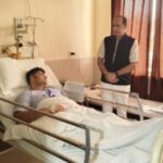 घायल थाना प्रभारी को देखने अस्पताल पहुंचे अमित कपूर