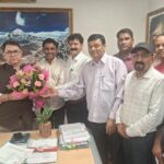 राज्य निगम कर्मचारी महासंघ ने वित्त सचिव रणवीर सिंह चौहान से की शिष्टाचार भेंट, सचिव का पदभार ग्रहण करने पर बधाई एवं शुभकामनाएं प्रेषित कीं । NIU