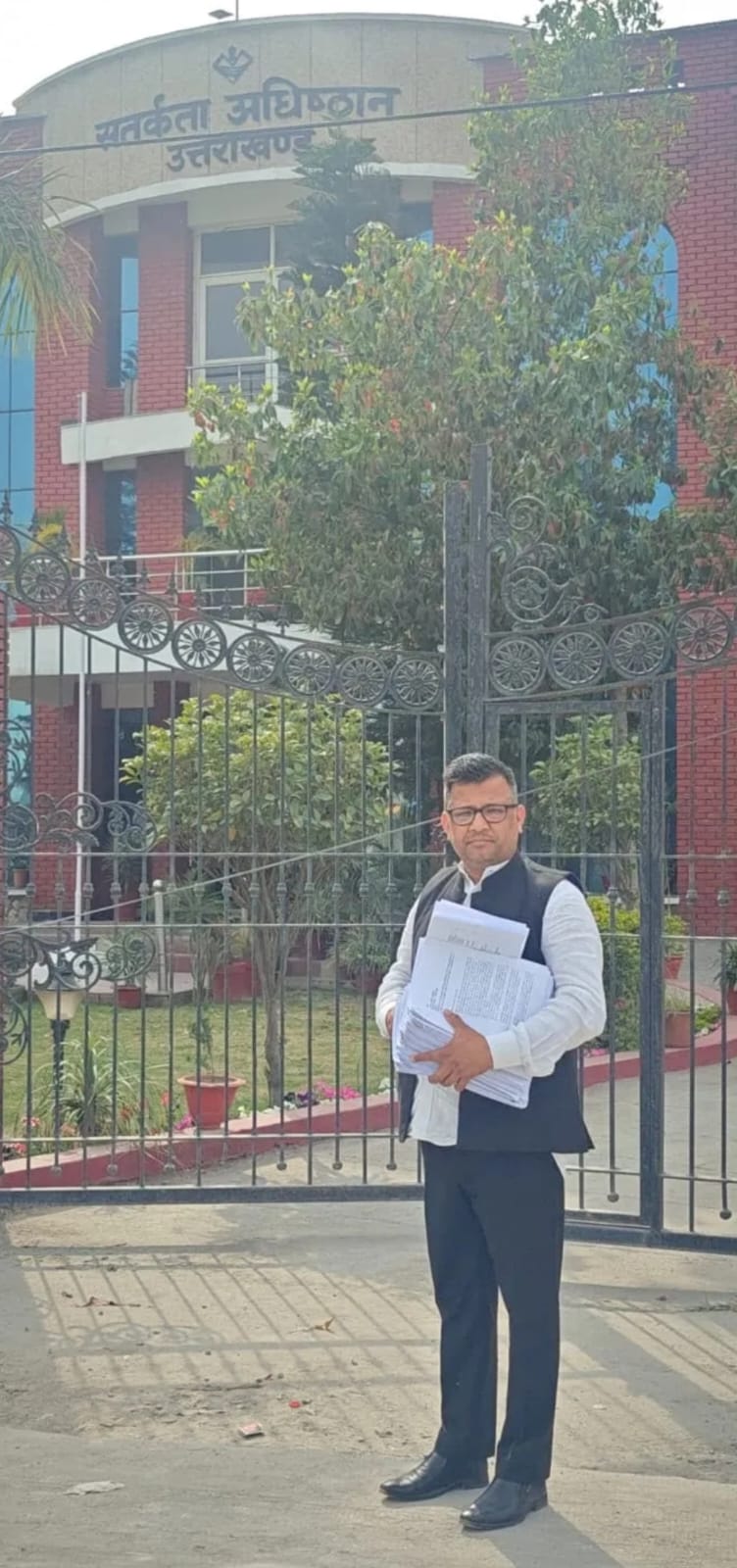 कैबिनेट मंत्री गणेश जोशी को विशेष सतर्कता न्यायालय का नोटिस, 3 सितंबर को तलब। NIU